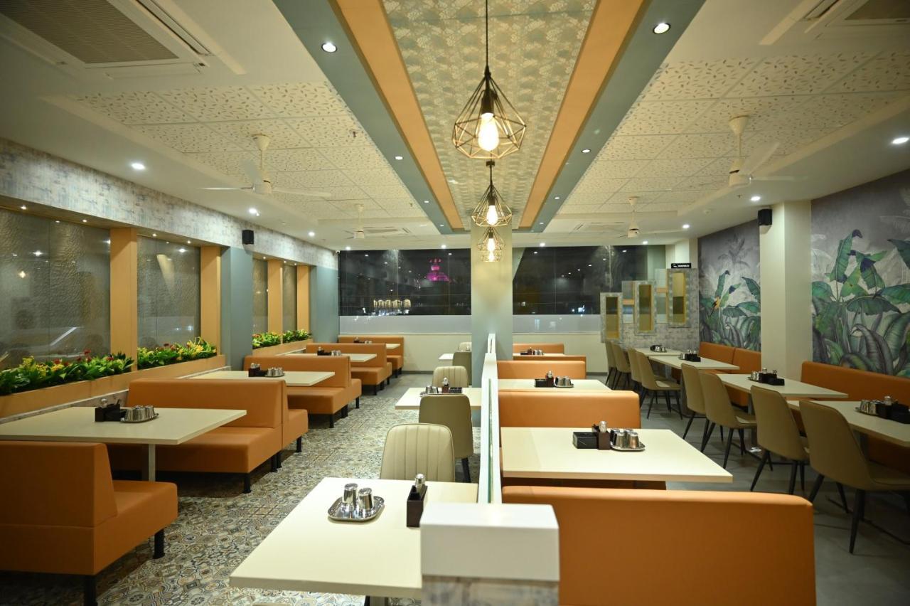 Hotel City Centre Lātūr Extérieur photo